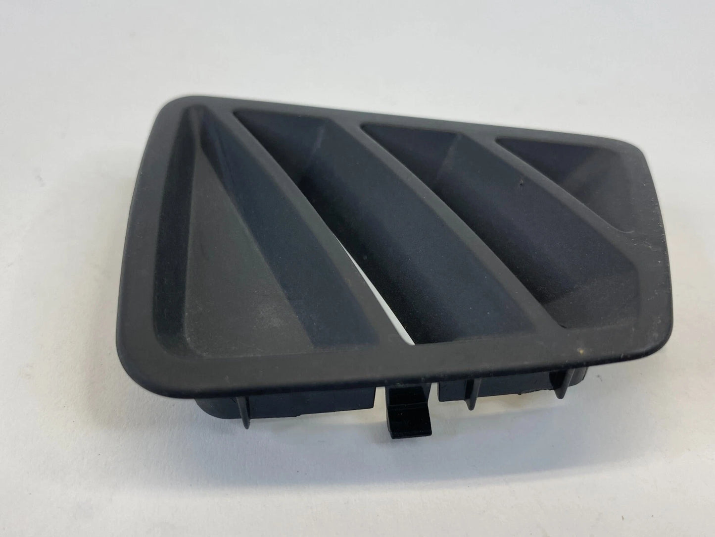 2013-2019 FORD POLICE INTERCEPTOR UTILITY DASH LEFT AC AIR VENT DEFOSTER GRILLE