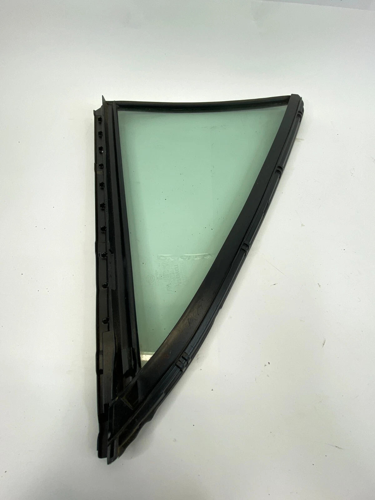 2007-2011 TOYOTA CAMRY REAR RIGHT DOOR QUARTER VENT WINDOW GLASS 68188-33040 OEM