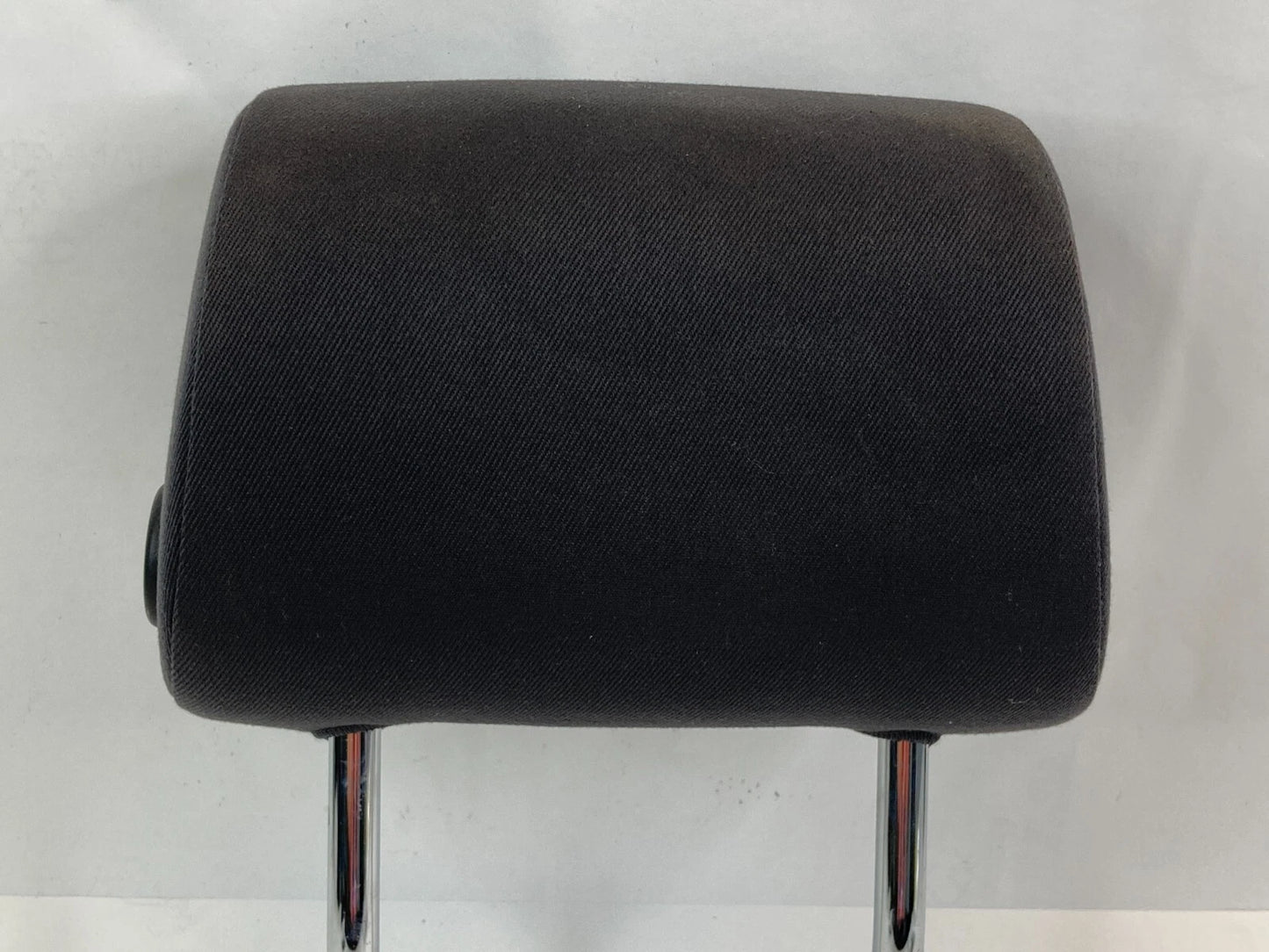 2006-2013 AUDI A3 HATCHBACK FRONT LEFT SEAT HEADREST HEAD REST ASSEMBLY OEM