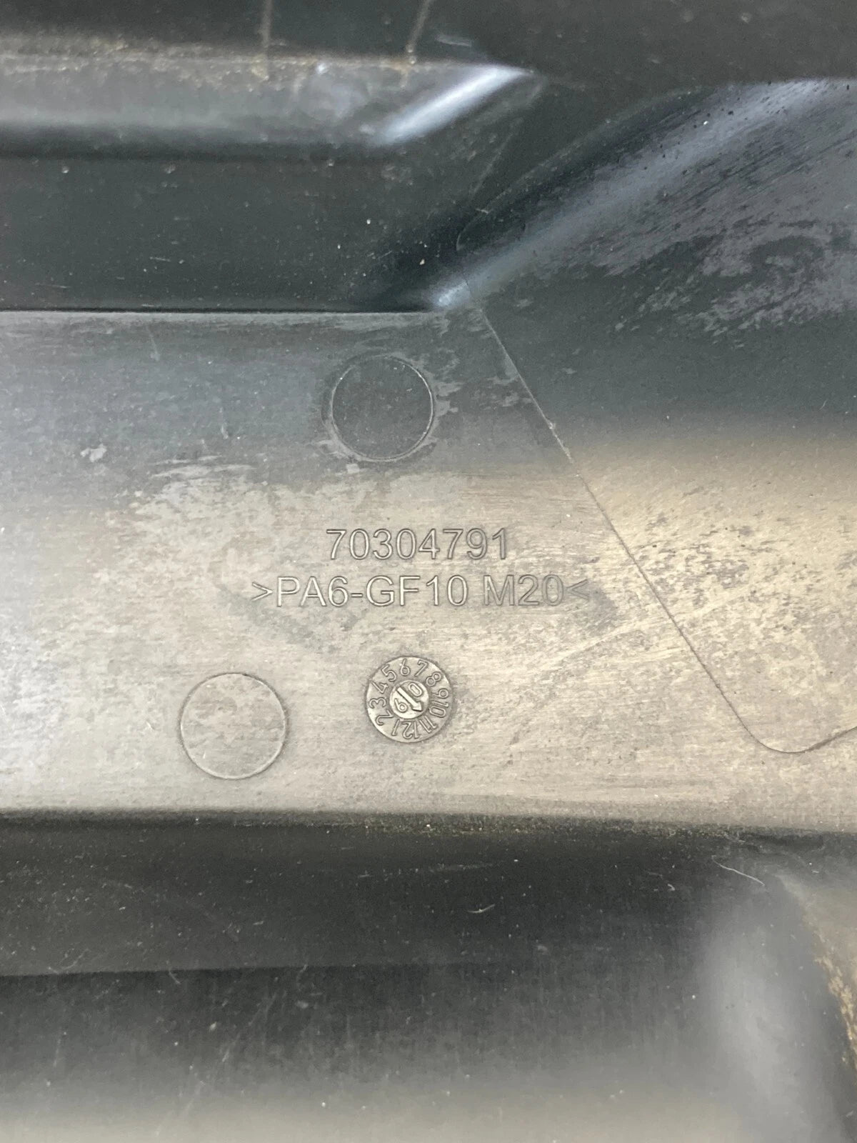 2009-2010 BMW 535I XDRIVE AIR CLEANER FILTER BOX INTAKE LOWER 13717556547 OEM