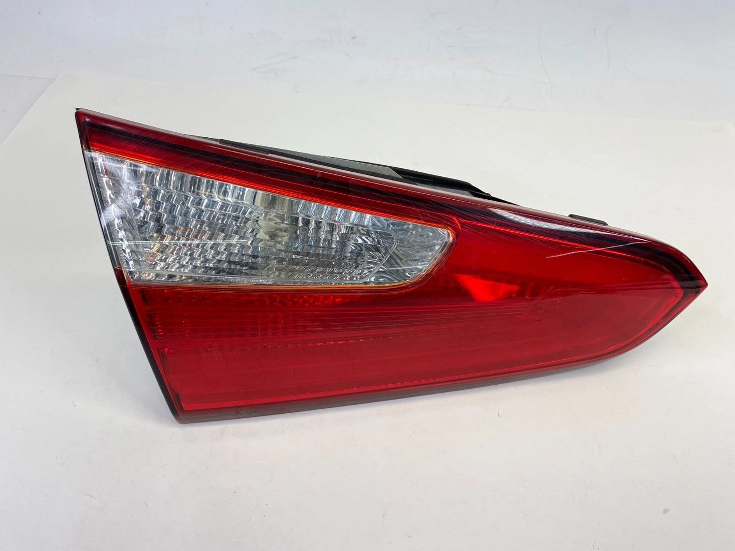 2014-2016 KIA FORTE REAR LEFT SIDE INNER TAILLIGHT TAIL LAMP LIGHT 92403-A70 OEM
