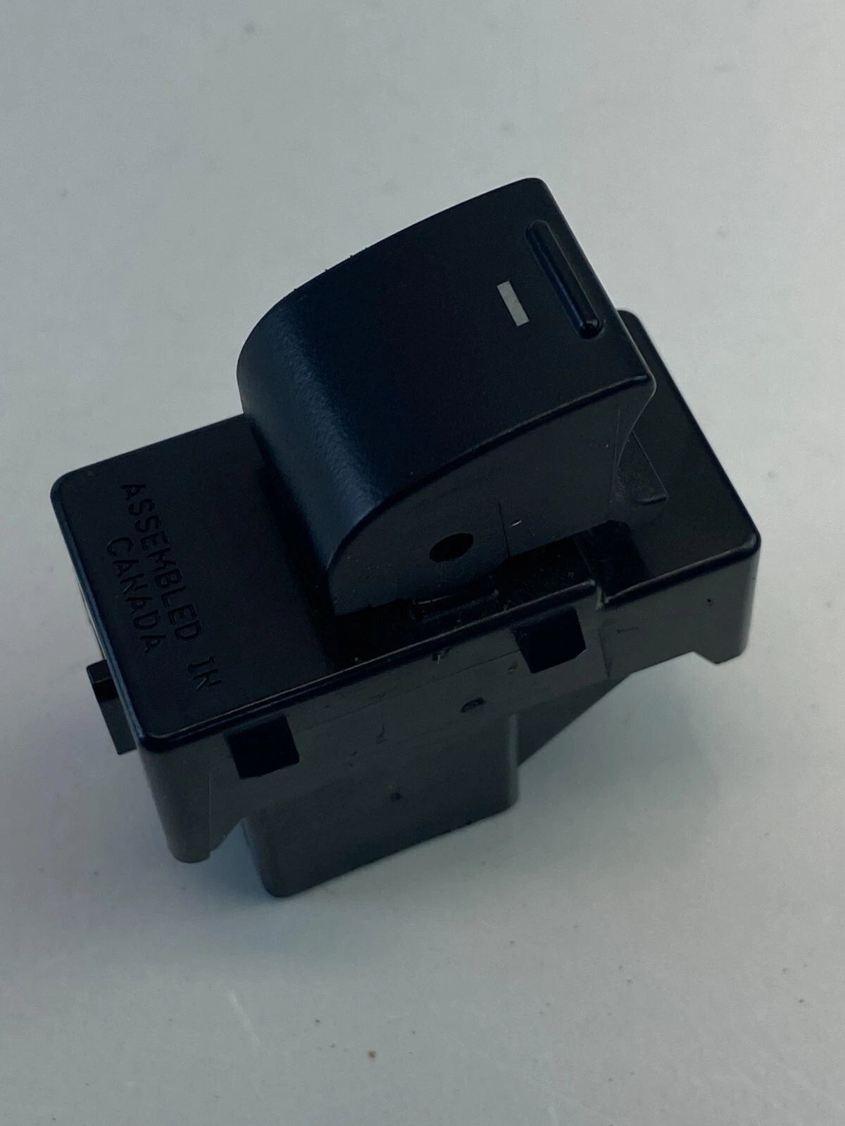 2005-2007 FORD FIVE HUNDRED REAR LEFT SIDE WINDOW CONTROL SWITCH 6F9T-14529-BA3J