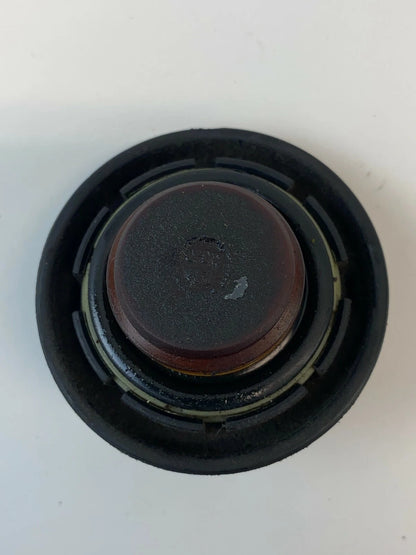 2006-2022 ACCENT 07-12 SANTA FE ENGINE OIL FILLER TANK CAP COVER LID SAE5W20 OEM