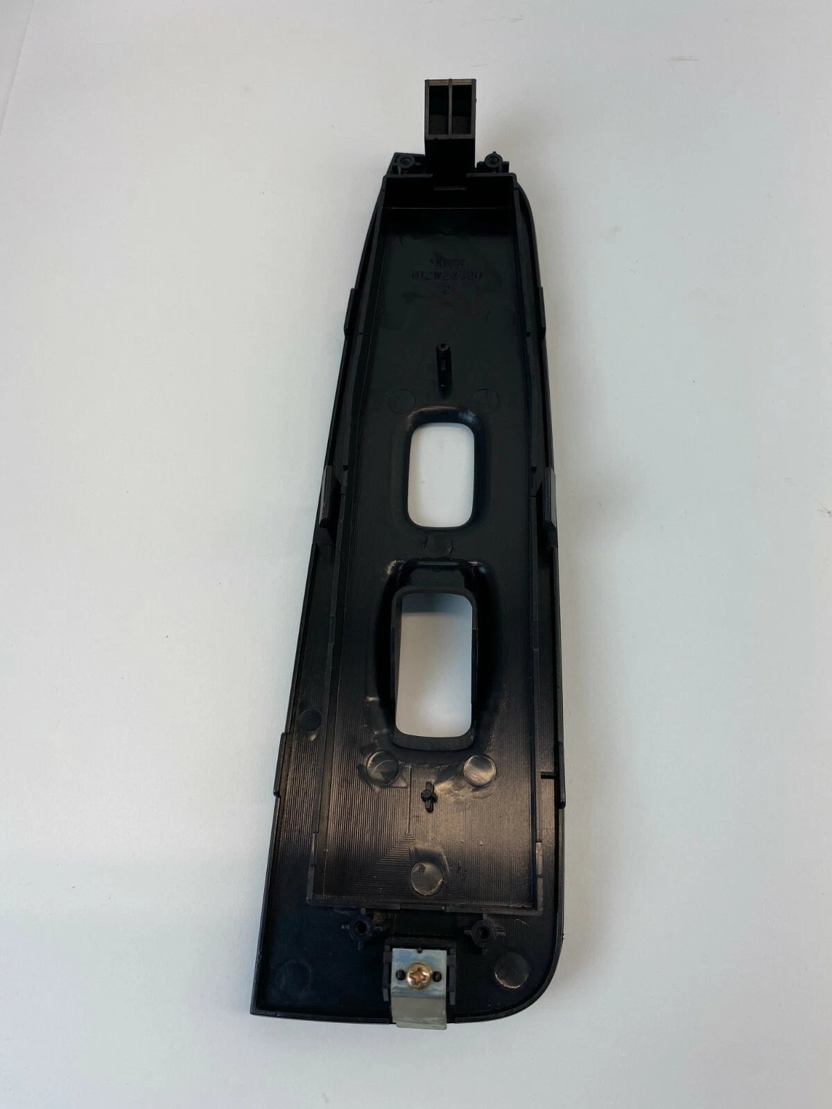 2004 2005 2006 KIA AMANTI SEDAN FRONT RIGHT SIDE WINDOW SWITCH BEZEL TRIM COVER
