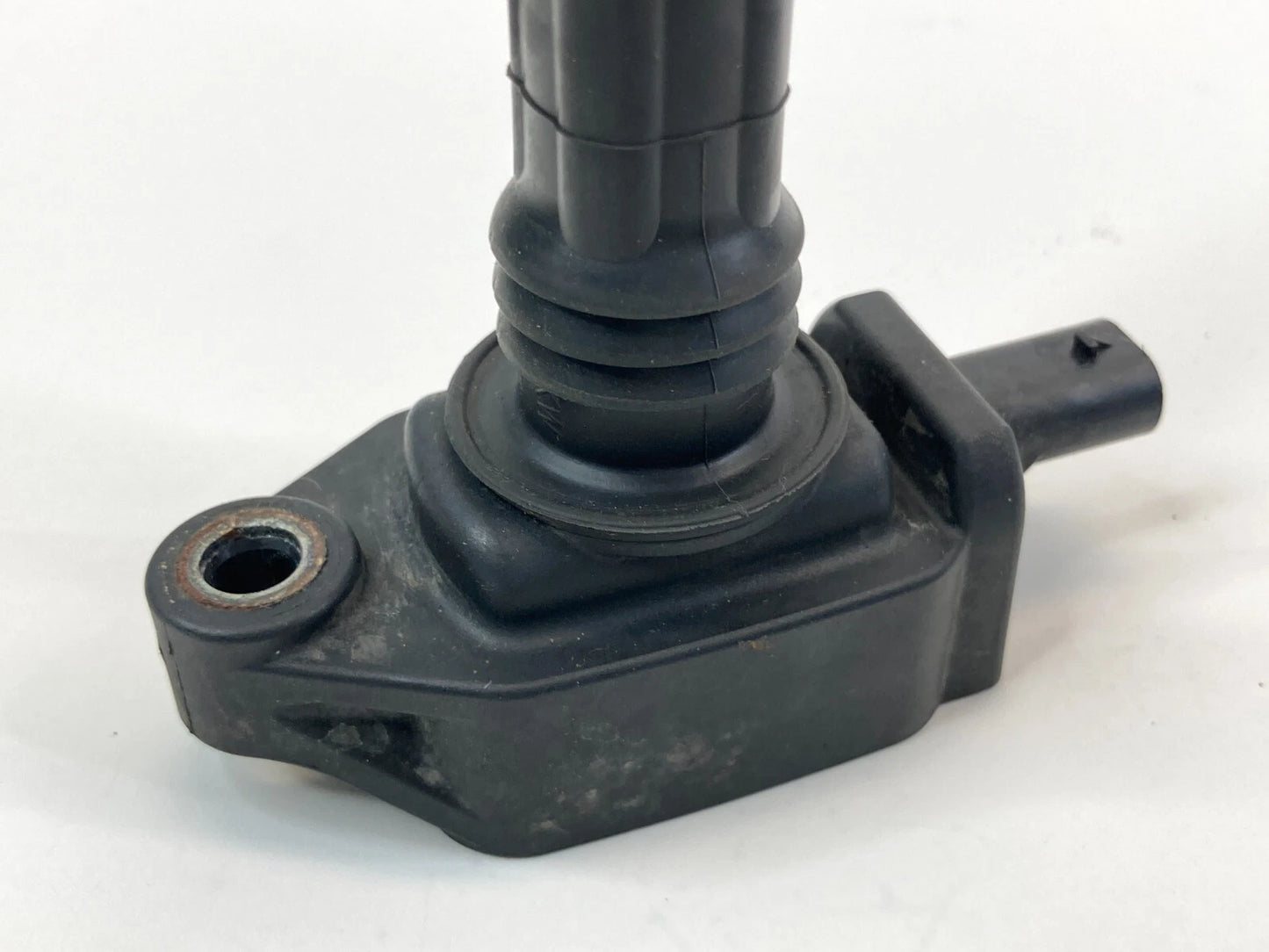 2011-2020 DODGE GRAND CARAVAN 3.6L V6 24V IGNITION COIL ASSY 05149168A OEM