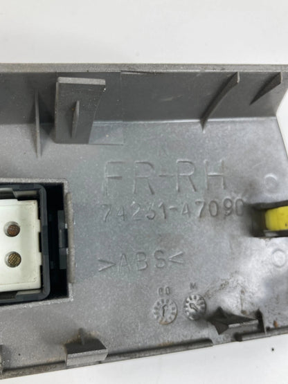 04-09 TOYOTA PRIUS FRONT RIGHT DOOR WINDOW CONTROL SWITCH BEZEL OEM 74231-47090