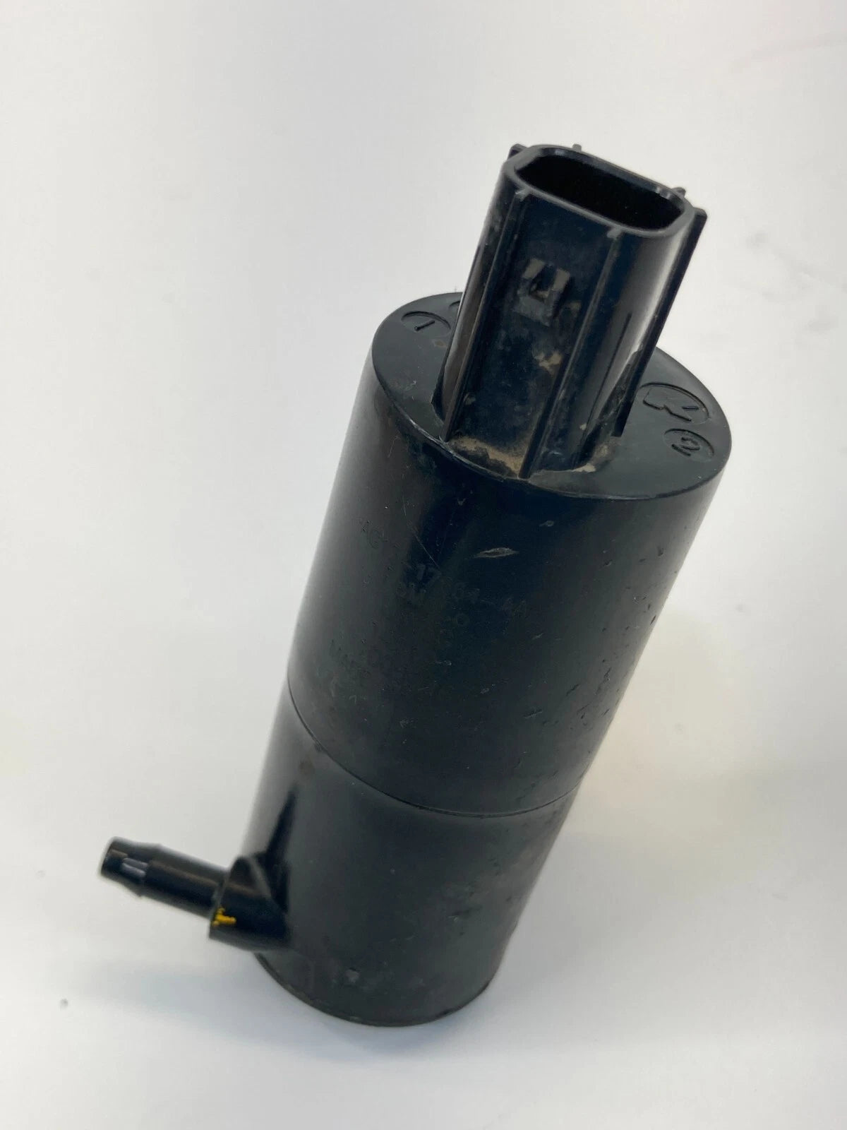 2011-2019 FORD FIESTA WINDSHIELD WASHER FLUID PUMP MOTOR W/ GROMMET OEM