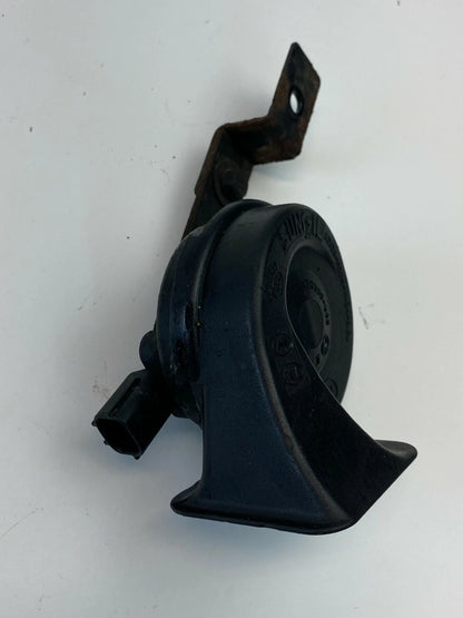 2007 2008 07 08 HYUNDAI ENTOURAGE LOW NOTE HORN ASSEMBLY 96611-4D000 OEM