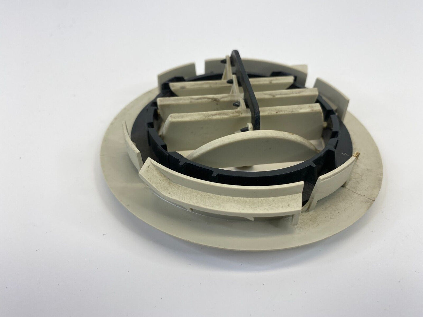 2009-2014 Volkswagen Routan Interior Inner Roof Overhead AC Air Vent Grille OEM