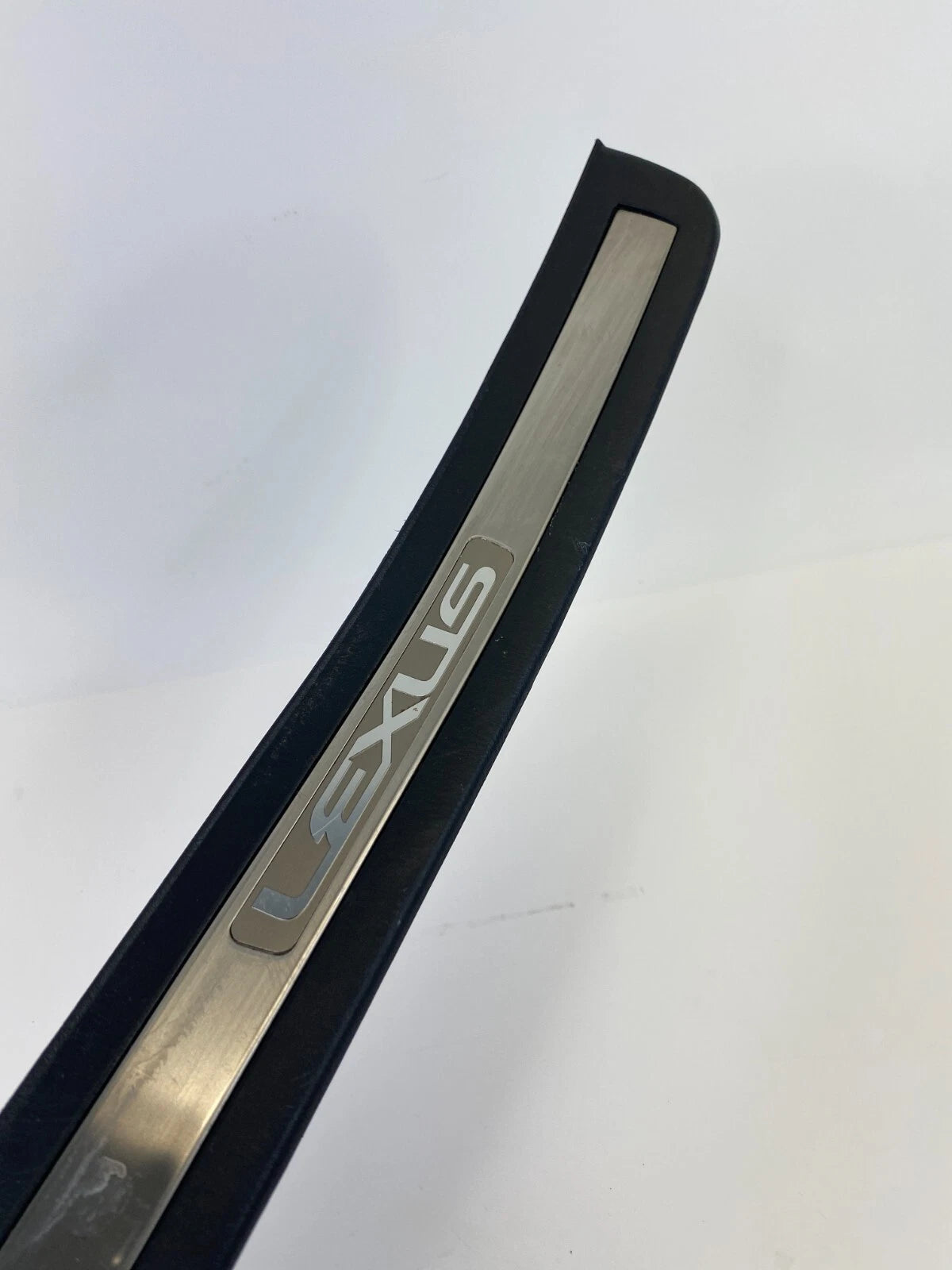 98-05 LEXUS GS300 REAR LEFT SIDE DOOR SILL SCUFF PLATE TRIM MOLDING 6791630091