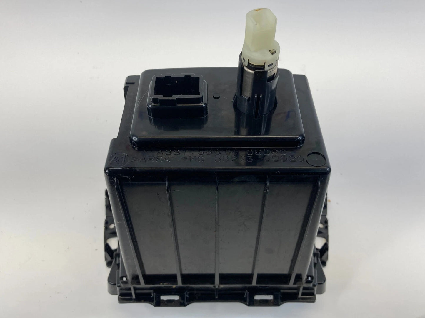 2007-2011 TOYOTA CAMRY CENTER CONSOLE STOWAGE TRAY ASSEMBLY 58804-06060 OEM