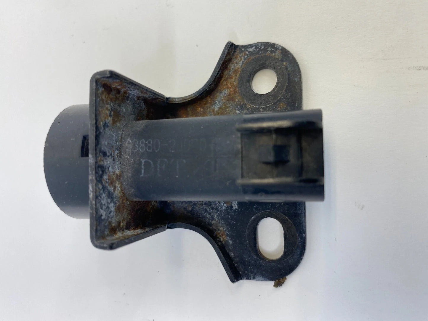2009-2011 KIA BORREGO HOOD ANTITHEFT HOOD ALARM SWITCH 938802J000 OEM