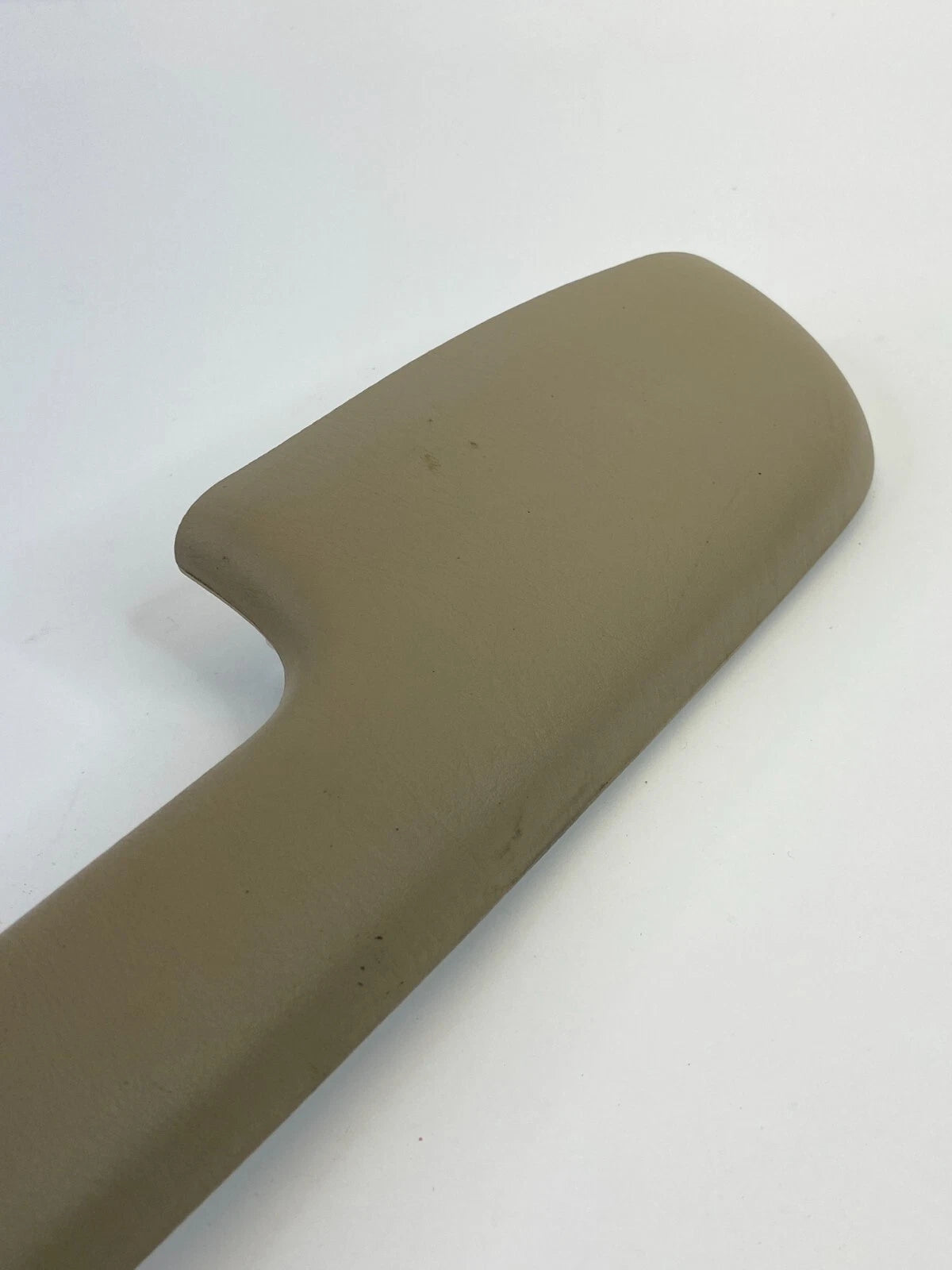 2003-2008 TOYOTA COROLLA REAR RIGHT DOOR PANEL ARMREST ARM REST LID PAD BEZEL