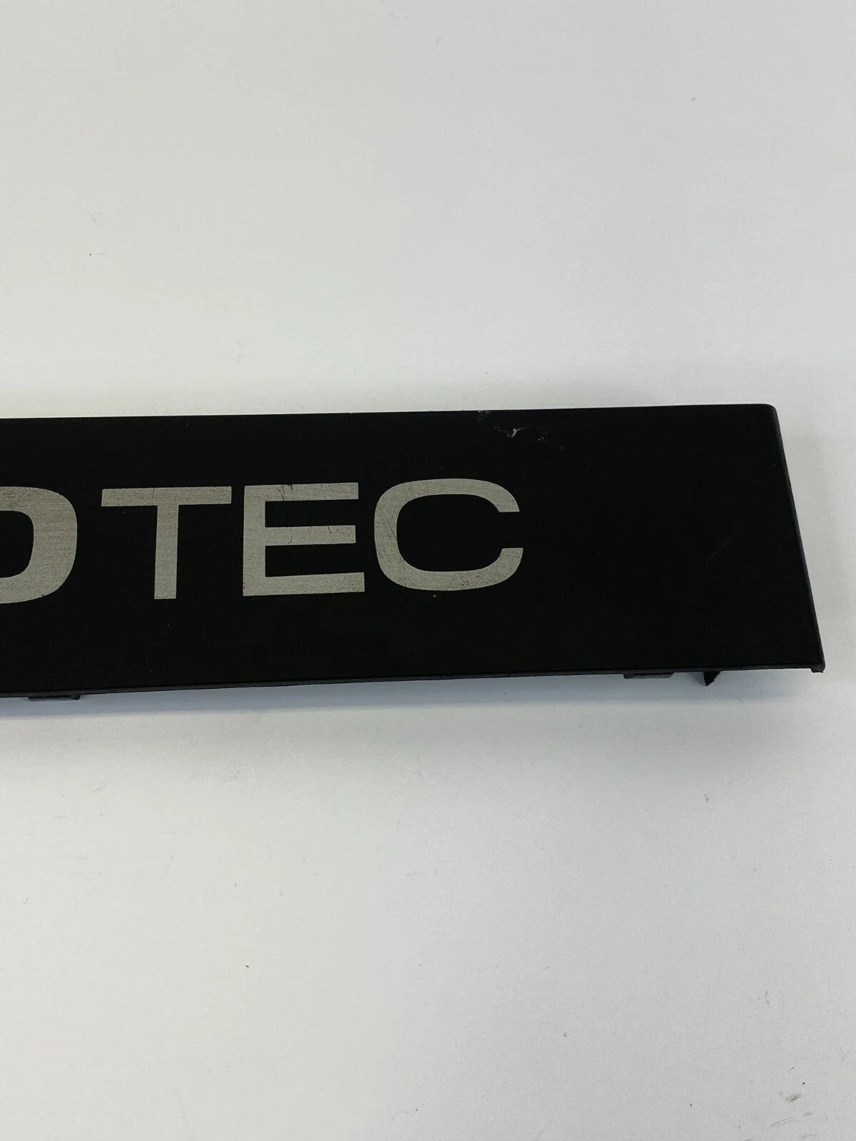 2009-2011 CHEVROLET AVEO AVEO5 1.6L L4 ENGINE COVER ECOTEC EMBLEM TRIM 96815280