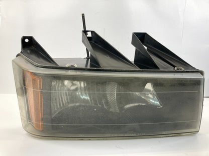 2004-2012 Chevy Colorado Front Right Passenger Side Headlight Headlamp 15228012