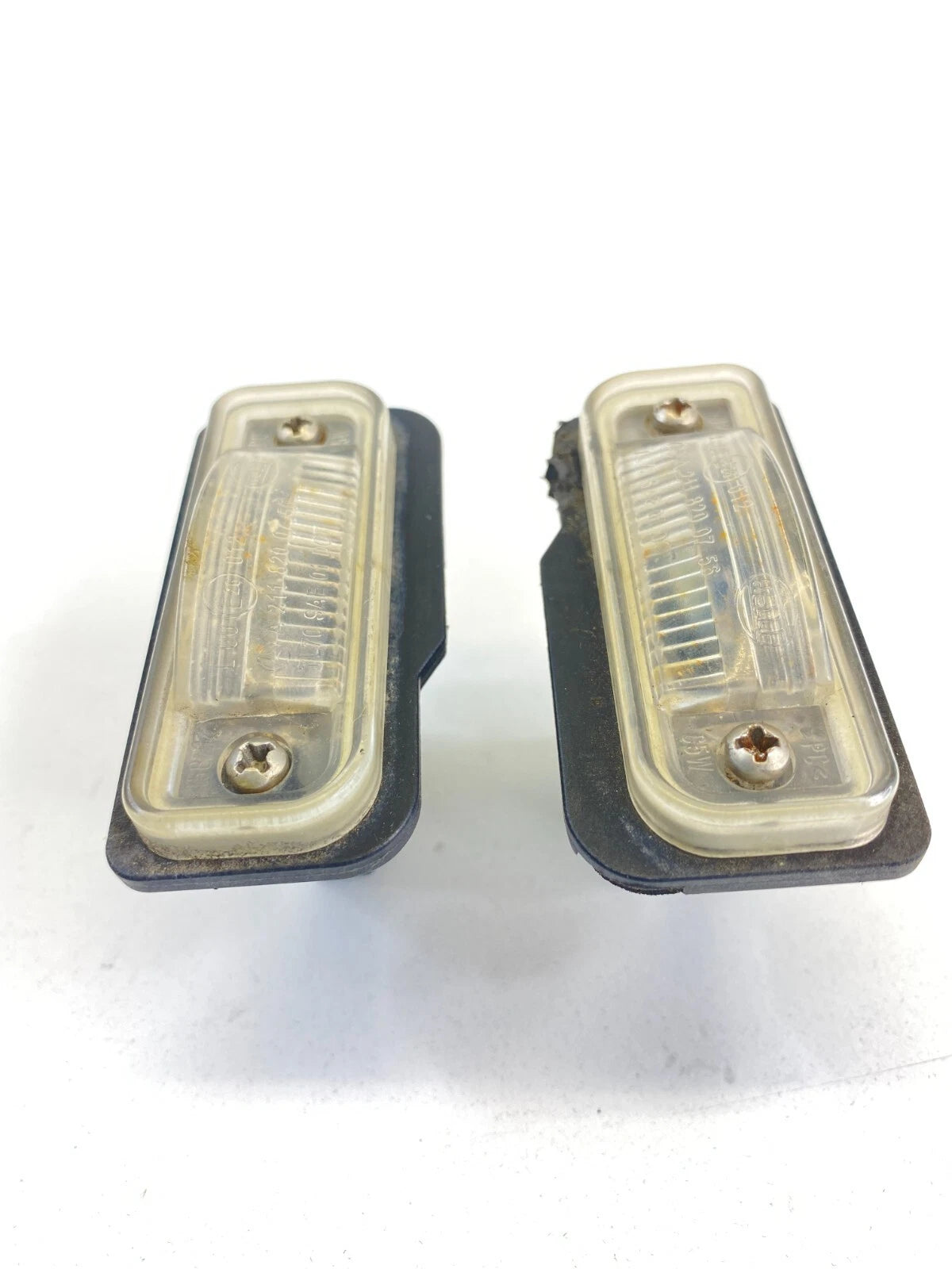 2003-2006 MERCEDES-BENZ E500 REAR LICENSE PLATE LIGHT LAMP SET PAIR A2118200756