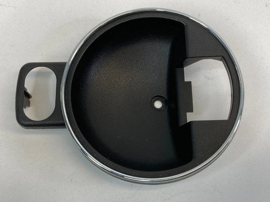 06-09 PONTIAC TORRENT FRONT RIGHT INNER DOOR HANDLE BEZEL TRIM OEM M831400001