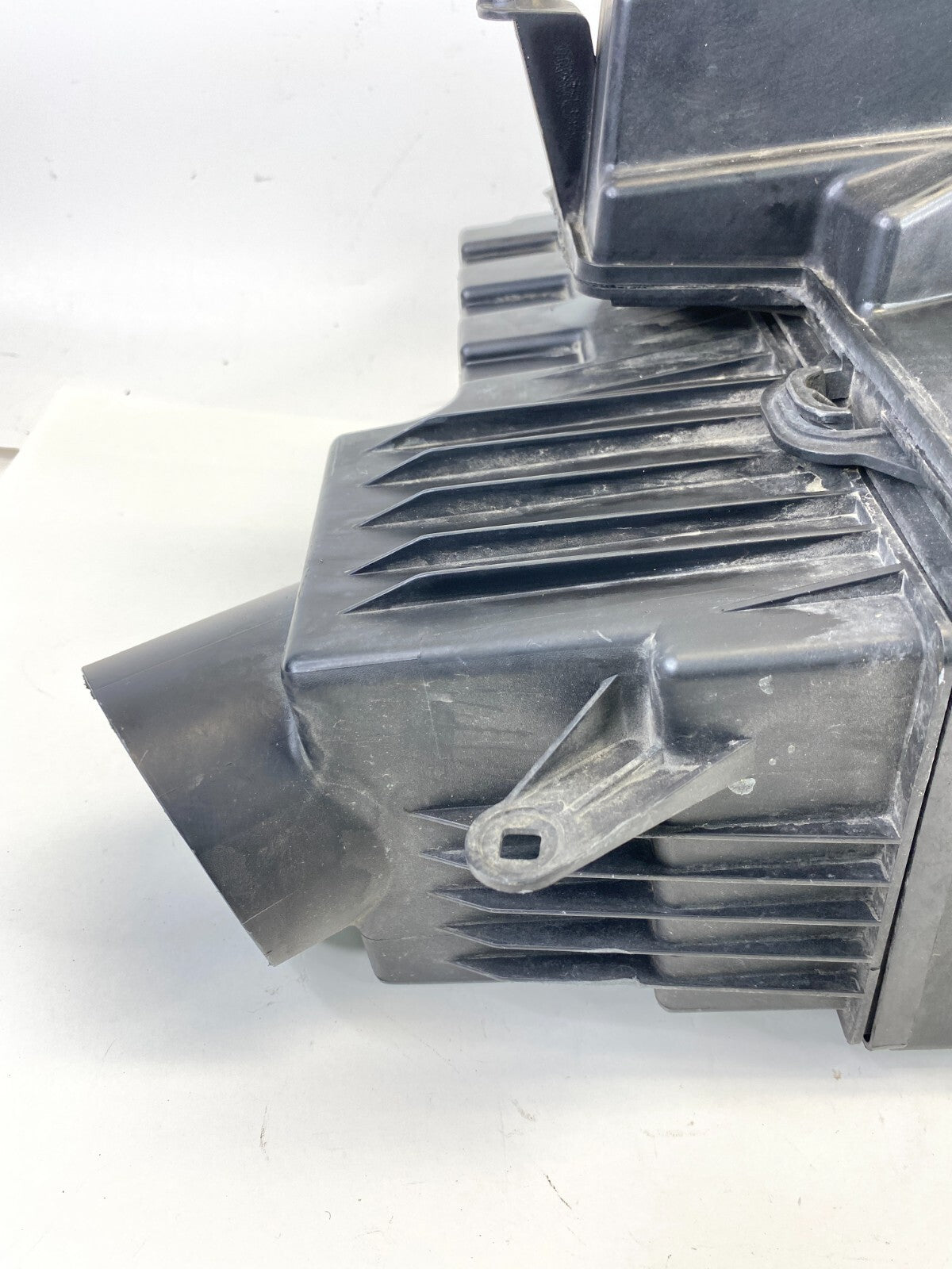 2007-2013 Nissan Altima Sedan 2.5L Air Cleaner Intake Filter Box Assembly OEM