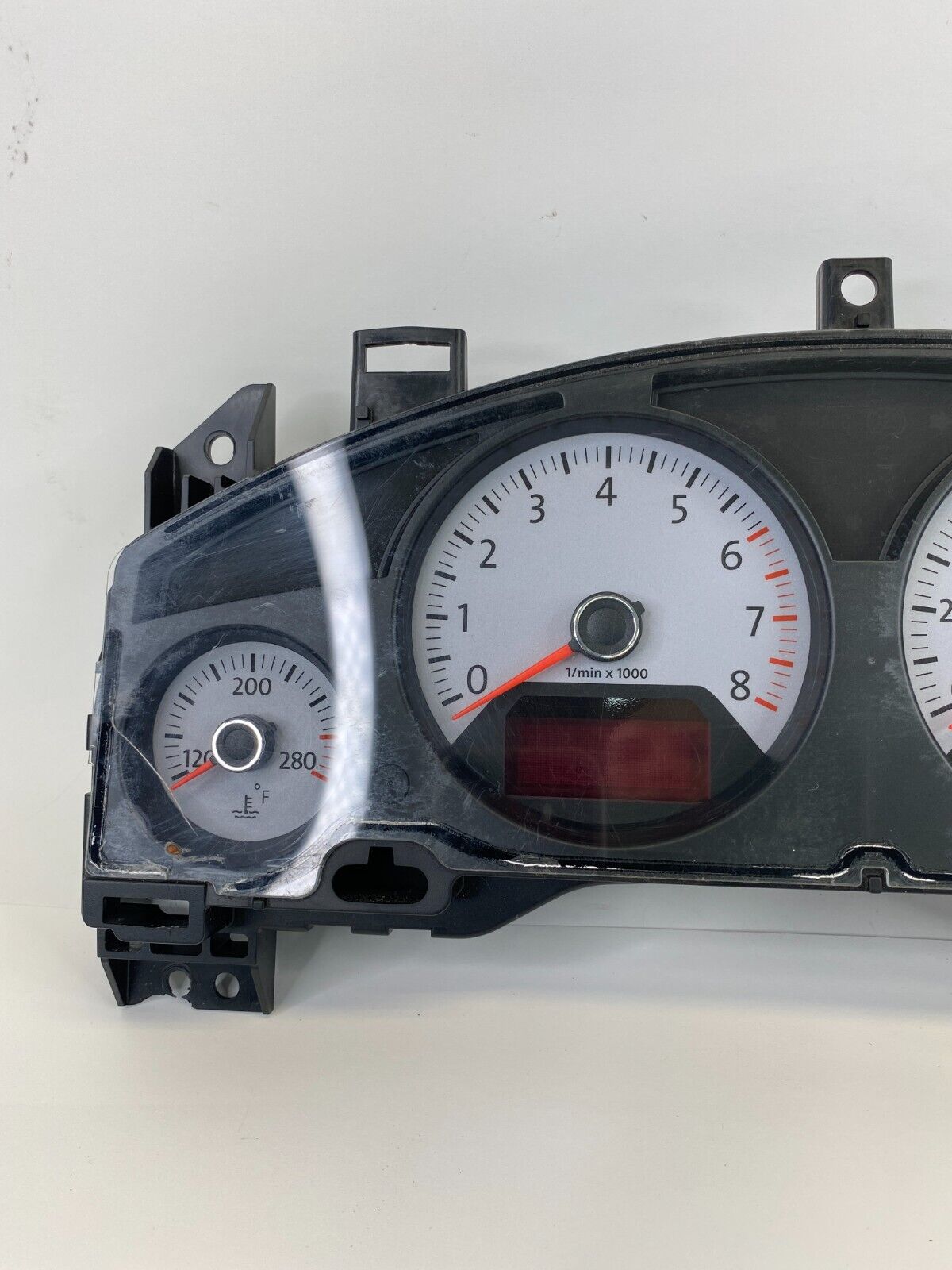 09 Volkswagen Routan Instrument Cluster Speedometer Gauges 166K Miles P68052183A