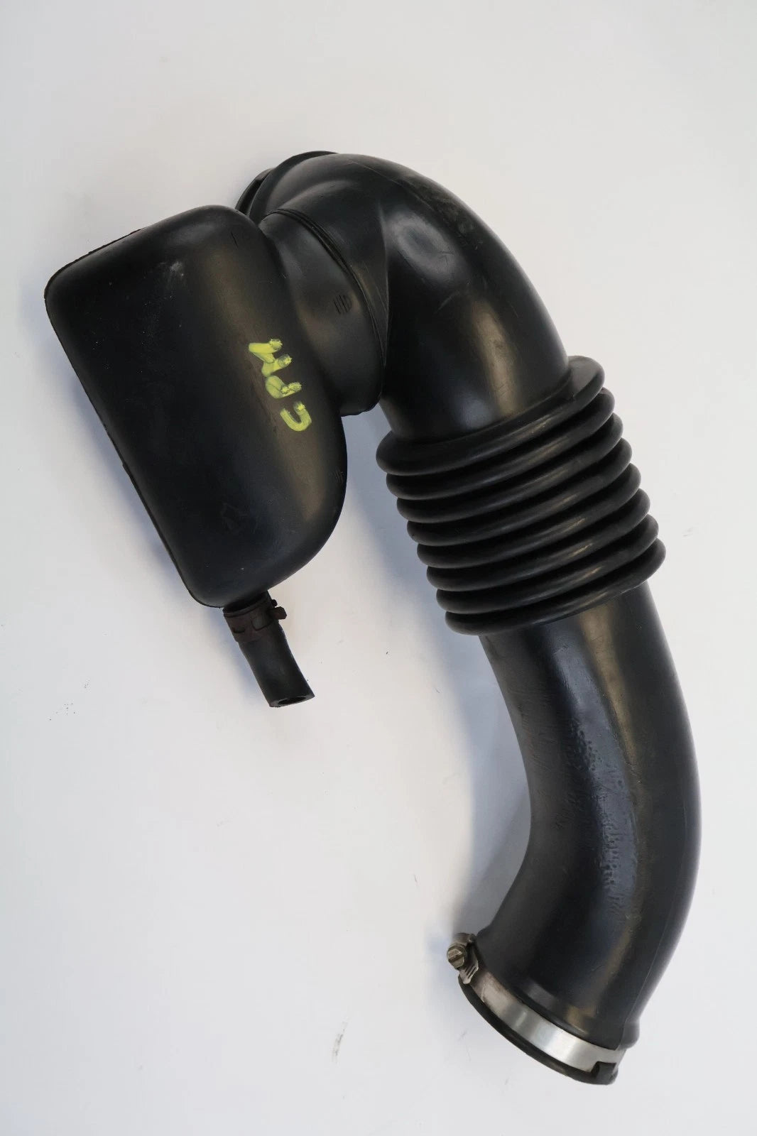 2004-2008 CHEVROLET MALIBU 2.2L AIR CLEANER OUTLET DUCT INTAKE HOSE OEM 22663104