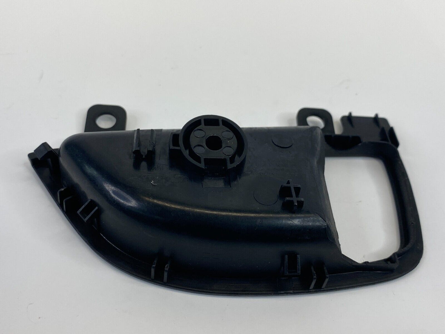 11-16 Hyundai Elantra Front Left Driver Side Inner Door Handle Bezel 82611-MD000