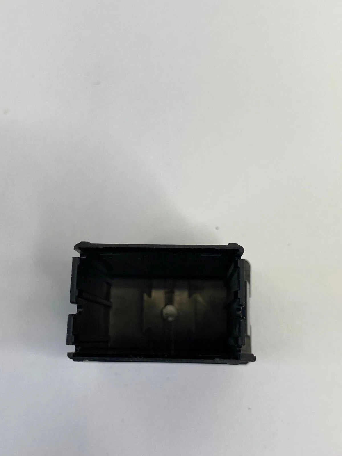 2003-2008 MAZDA 6 FRONT LEFT SIDE DASH HOLE SWITCH COVER ASSEMBLY 759170 OEM