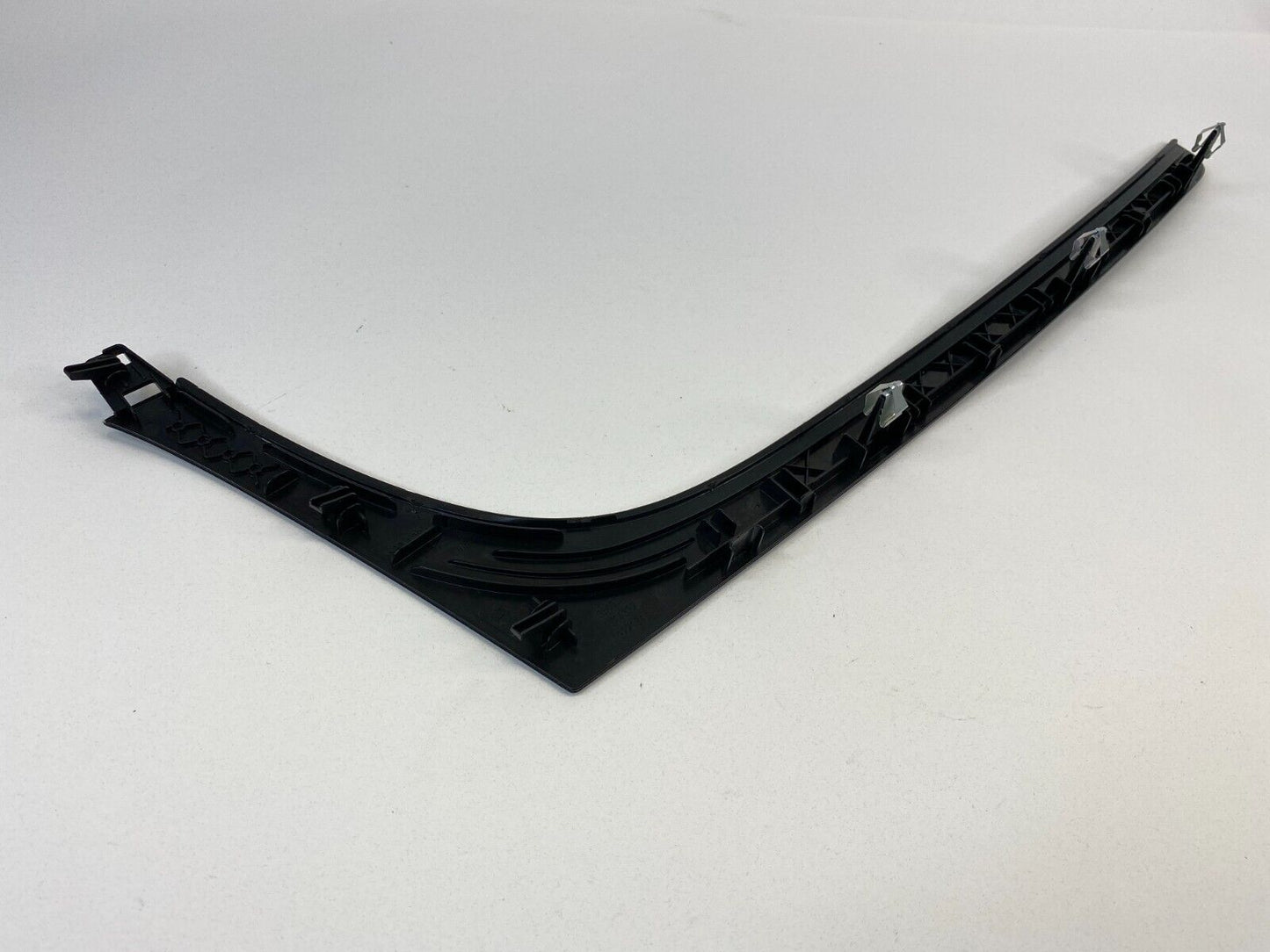 2011 2012 2013 Buick Regal Front Right Lower Dash Cover Trim Molding 13221845