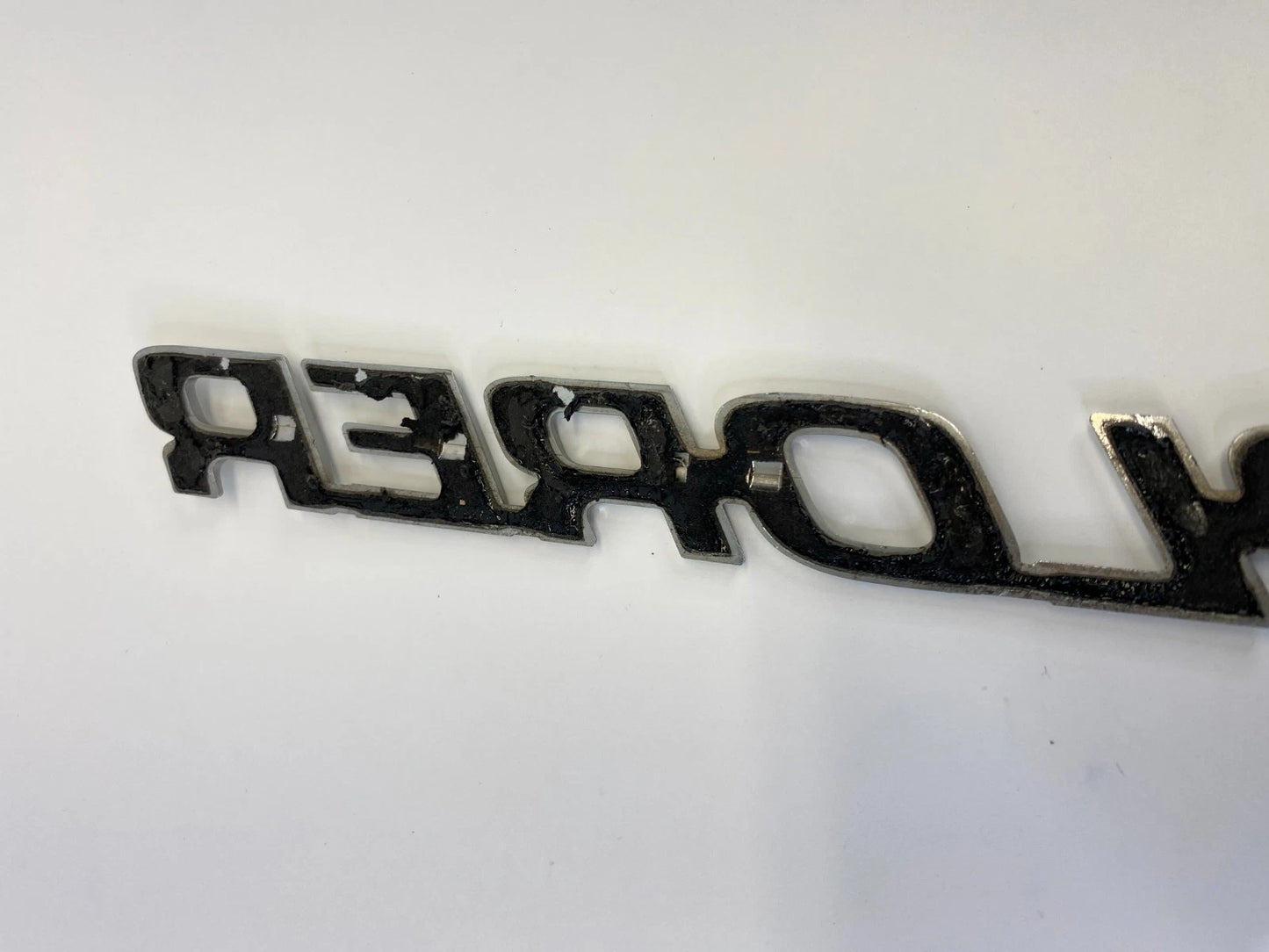 2002-2005 FORD EXPLORER REAR TRUNK LIFTGATE EMBLEM LOGO BADGE SYMBOL NAMEPLATE