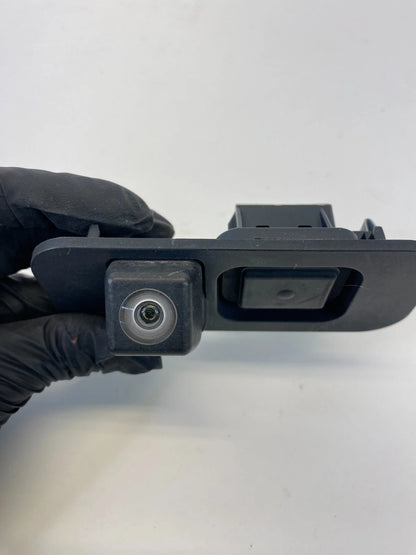 2014-2016 TOYOTA COROLLA REAR VIEW BACKUP CAMERA WITH SMART KEY 86790-02100 OEM