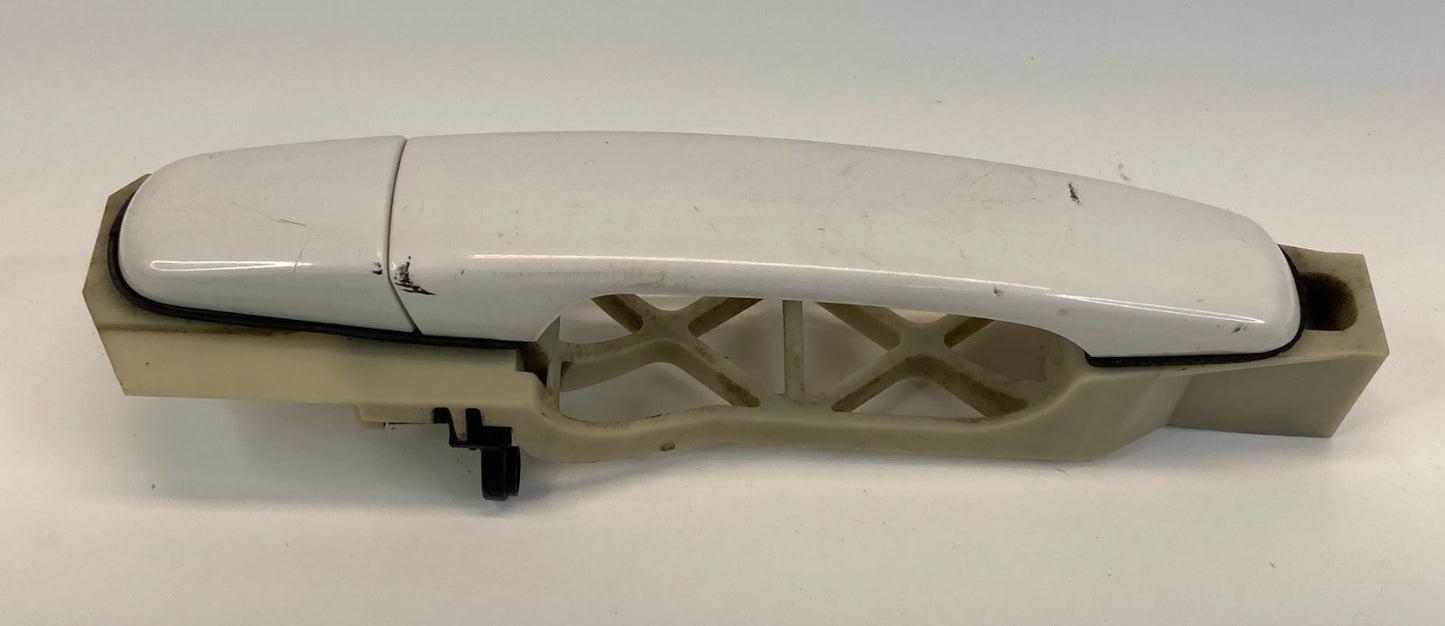 05-10 Pontiac G6 Rear Left Side Exterior Door Handle Assembly 8554 White OEM