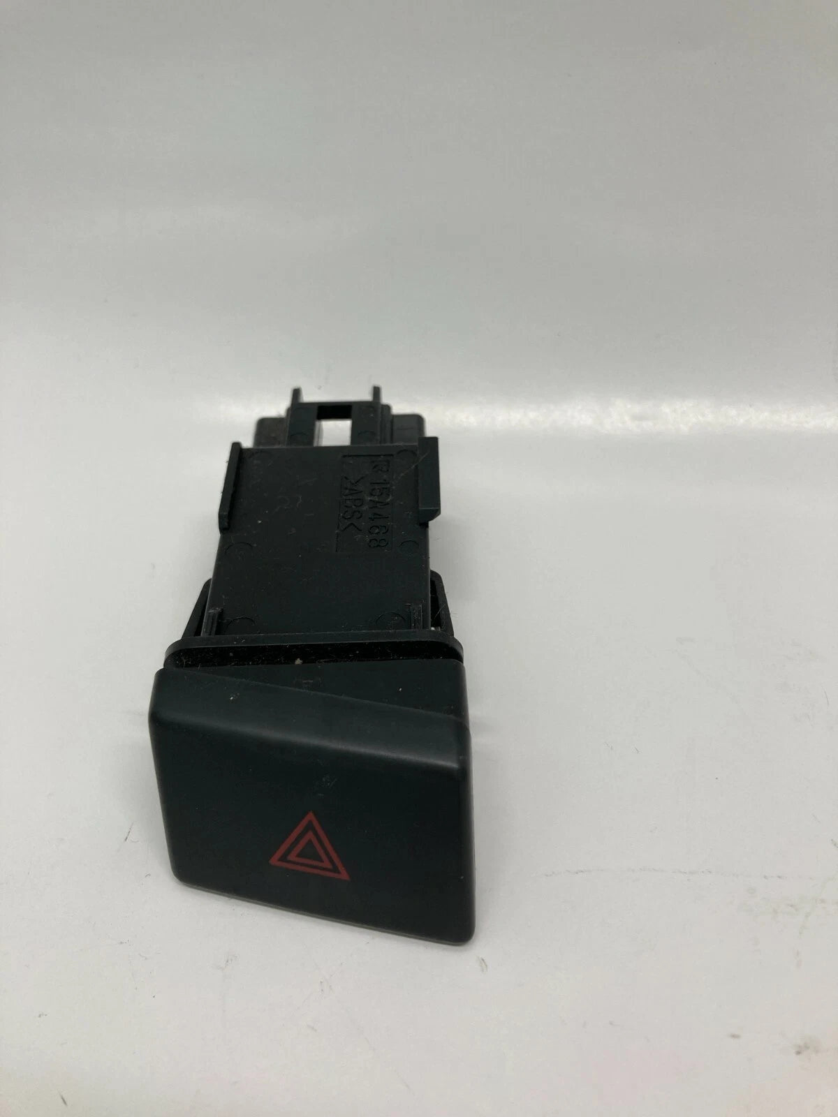 2006 2007 MAZDA 5 HATCHBACK HAZARD EMERGENCY LIGHT BUTTON SWITCH 15A468 OEM