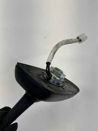 2010-2015 Toyota Prius 2013-2018 Yaris Roof Mounted Radio Antenna Base Mast