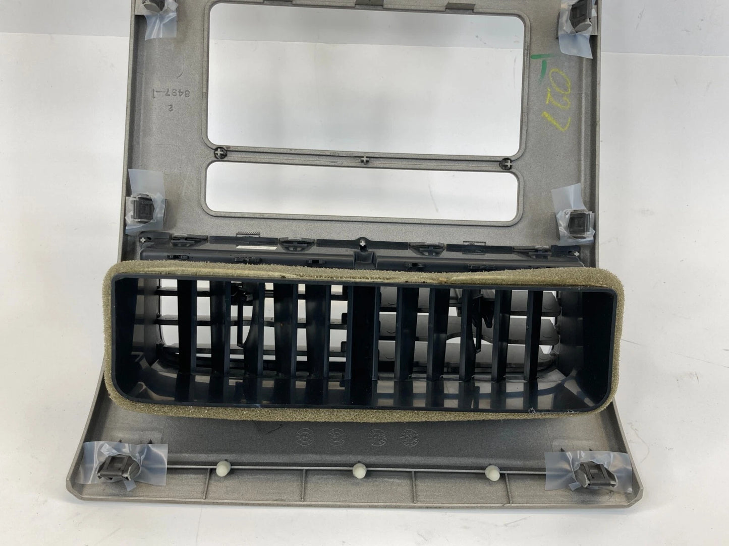 2007-2010 LINCOLN MKX DASH RADIO CLIMATE CONTROL PANEL BEZEL TRIM W/ AIR VENT