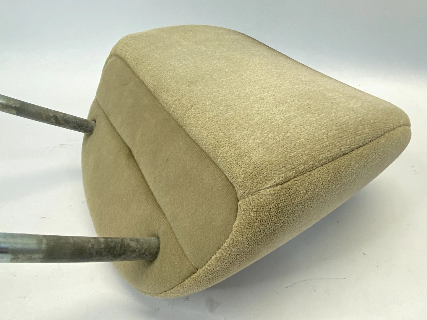 2008-2010 HONDA ACCORD SEDAN FRONT DIVER PASSENGER SEAT HEADRESTS PAIR IVORY OEM