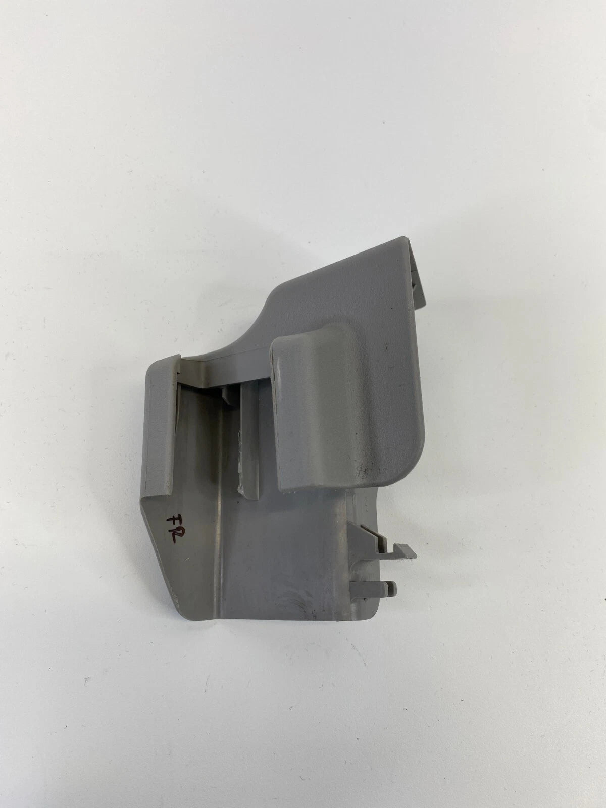 2002 2003 02 03 LEXUS ES300 FRONT RIGHT SEAT TRACK END COVER RAIL TRIM COVER OEM