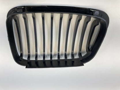 1999 2000 BMW 323i 2001 325i Front Right Passenger Side Bumper Grill Grille OEM
