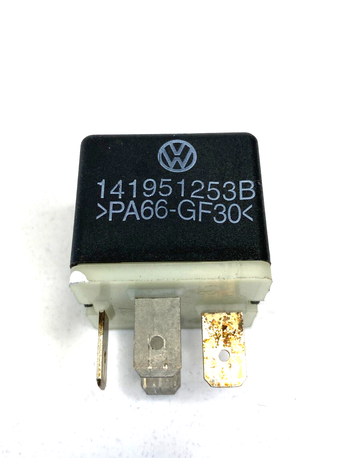 1998-2010 Volkswagen New Beetle Hatchback Rear Power Relay Accessory 141951253B