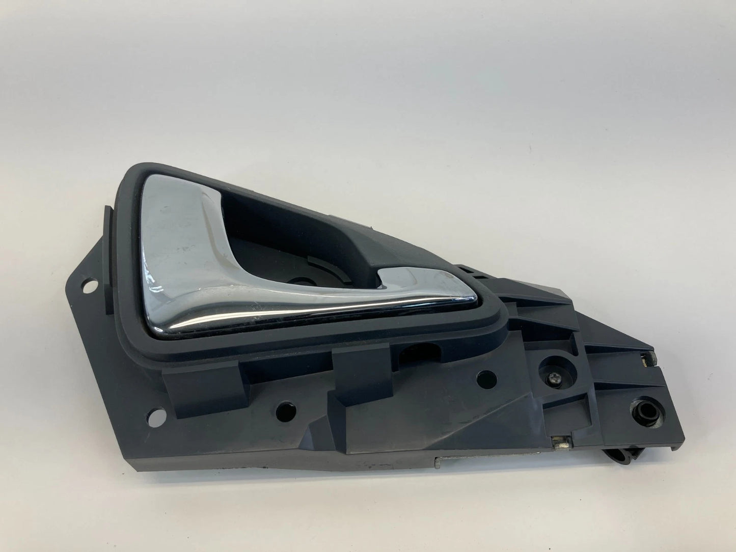 05-10 HONDA ODYSSEY FRONT RIGHT DOOR INTERIOR DOOR HANDLE ASSY K62-25311 OEM