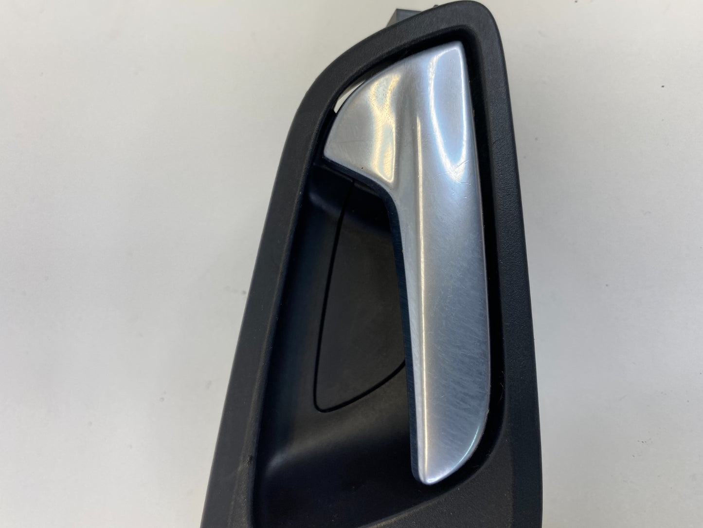 2013-2016 Ford Escape Front Right Side Interior Door Handle CJ54-R22600-BCW OEM