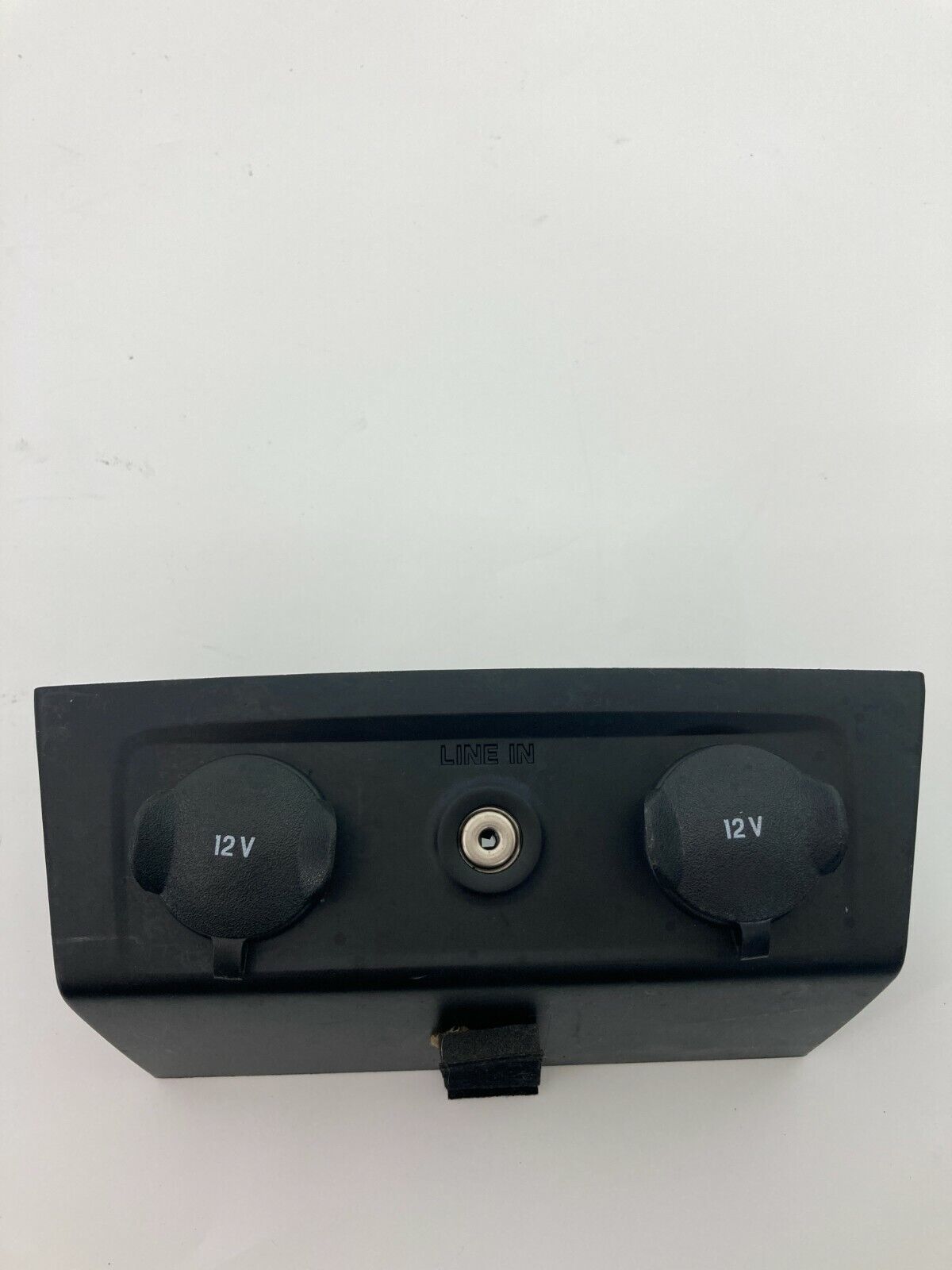 2008 2009 2010 2011 Ford Focus Front Center Dash Dual 12V Plugs Power Outlets