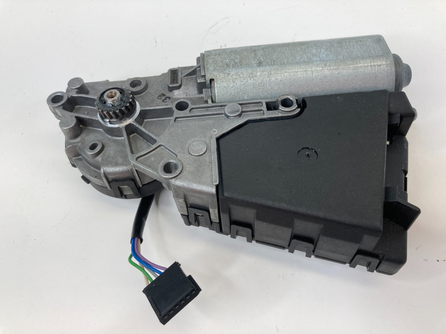 2002-2007 VW Volkswagen Beetle Sun Roof Sunroof Window Motor 1J6959591 OEM