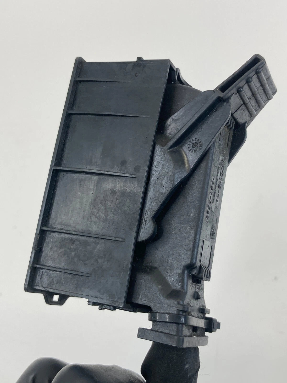 2012-2016 CHEVROLET CRUZE 1.8L A/T ABS ANTI LOCK BRAKE PUMP PLUG CONNECTOR OEM