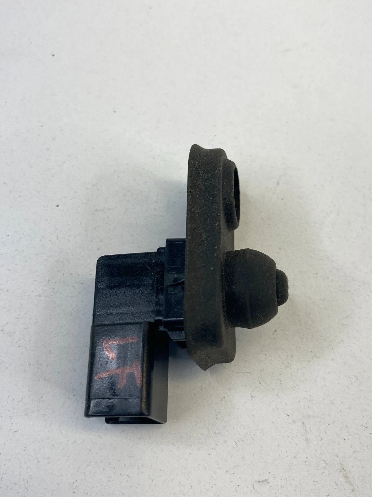 2002-2017 MITSUBISHI LANCER FRONT LEFT SIDE DOOR LIGHT AJAR JAMP SENSOR SWITCH