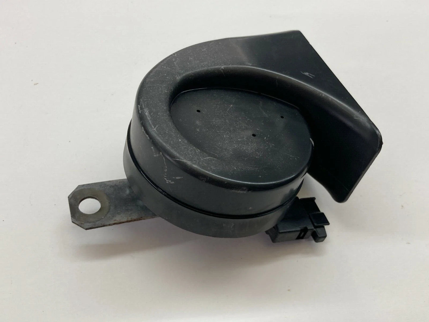 1997 1998 1999 2000 2001 LEXUS ES300 LOW NOTE SIGNAL PITCH HORN 86520-33080 OEM
