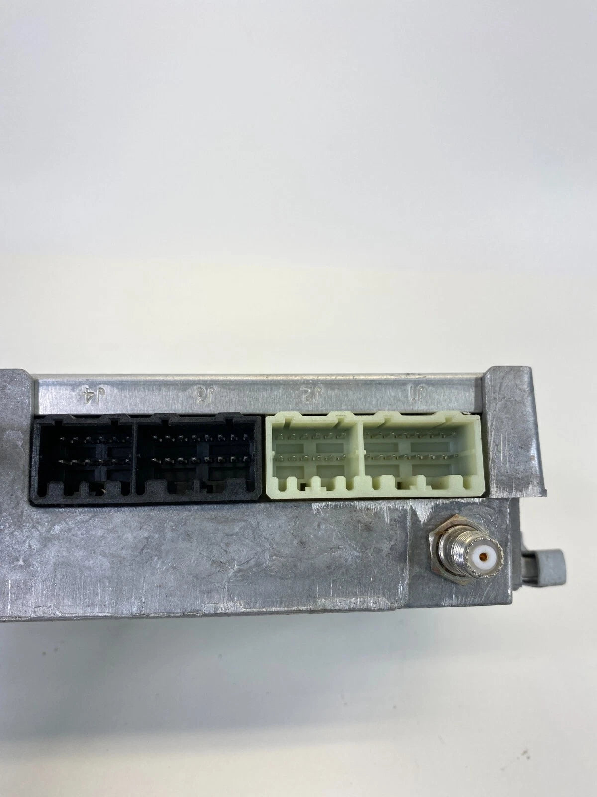 2005-2007 SATURN VUE COMPUTER ONSTAR COMMUNICATION CONTROL MODULE 15864006