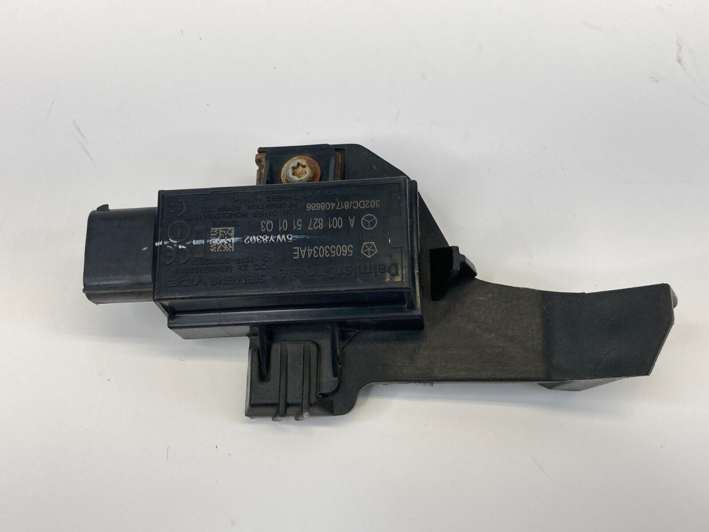 2009 2010 Volkswagen Routan Left Side Tire Pressure Monitoring Module 56053034AE