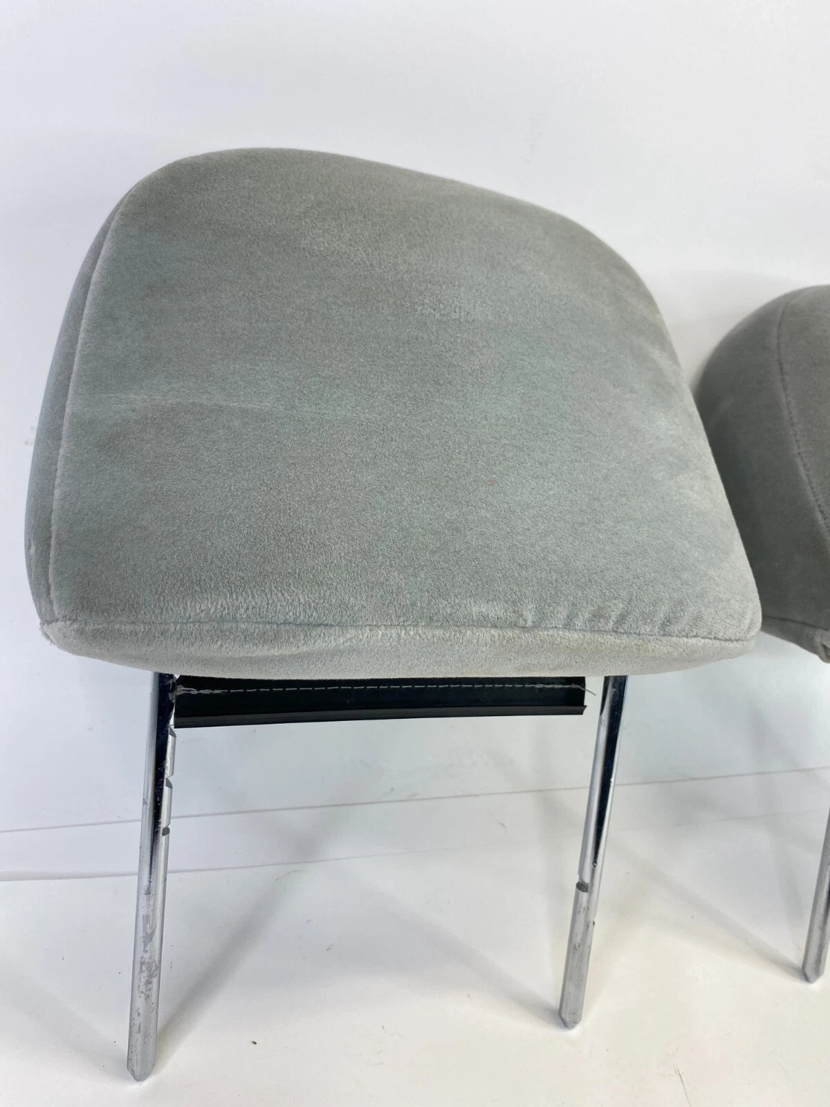 03-10 FORD CROWN VICTORIA FRONT LEFT & RIGHT SEAT HEADREST HEAD REST PAIR OEM