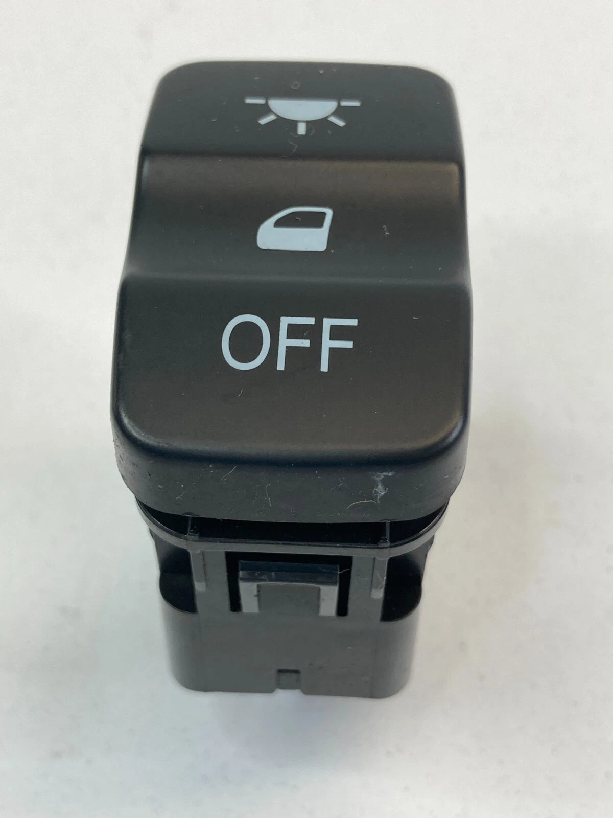 2003-2005 HONDA PILOT DOOR DOME LIGHT LAMP OFF CONTROL SWITCH BUTTON ASSEMBLY