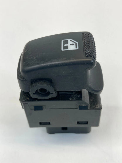 05-10 KIA SPORTAGE BACK REAR RIGHT SIDE POWER WINDOW SWITCH CONTROL BUTTON OEM
