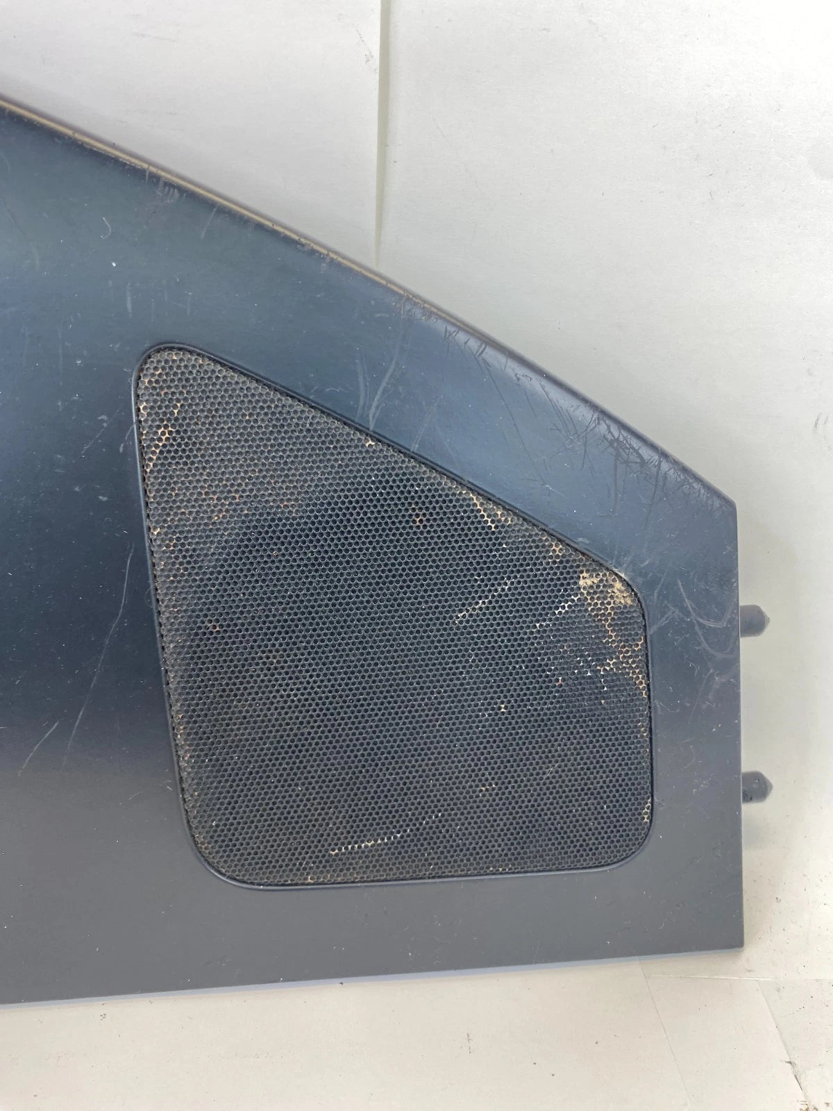 03-10 VW NEW BEETLE CONVERTIBLE RIGHT DASH SPEAKER TRIM PANEL OEM 1C0819402B
